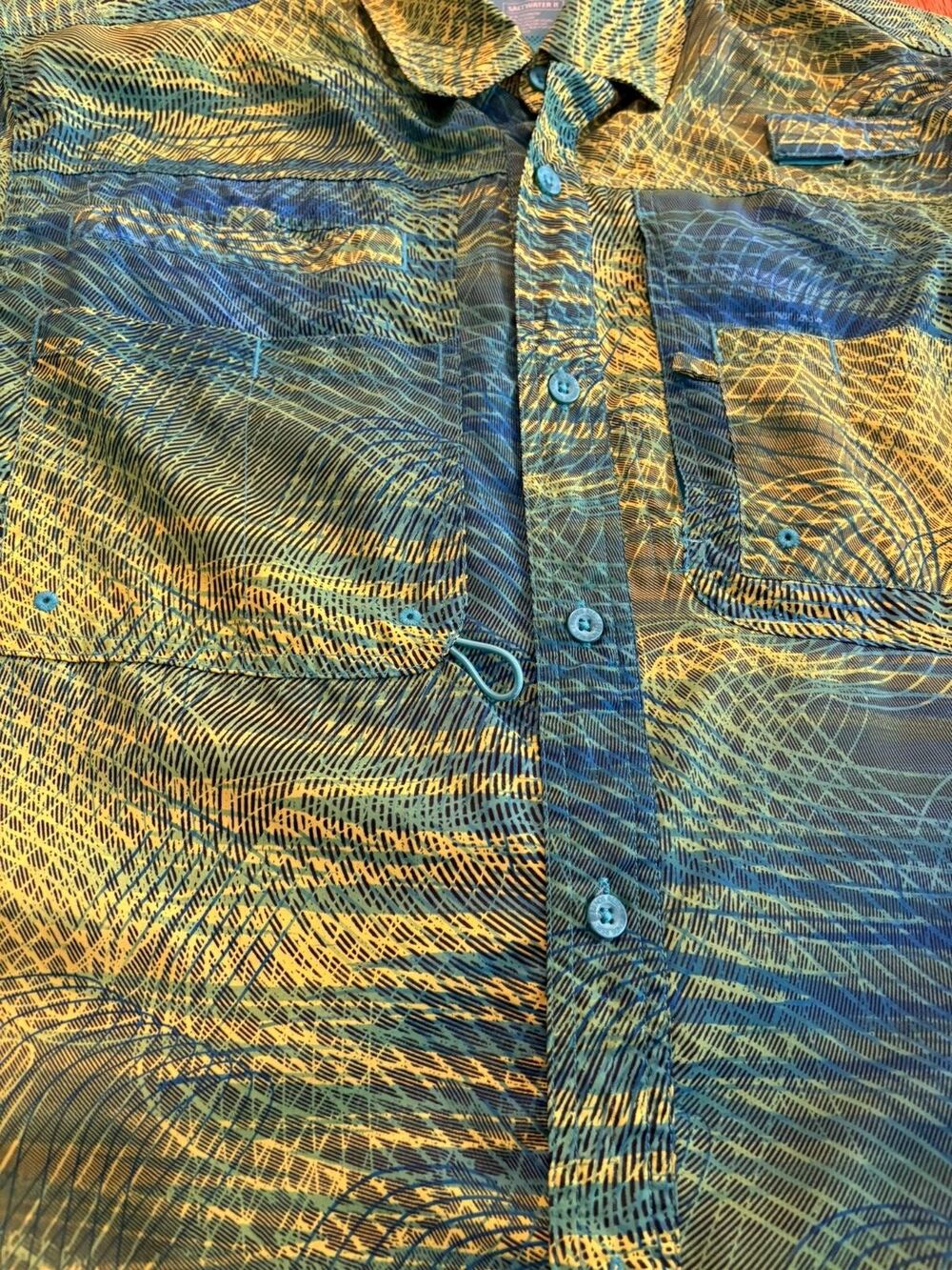 Reel Legends Fishing Shirt Mens Medium Short Sleeve Performance Saltwater II EUC - Picture 9 of 12
